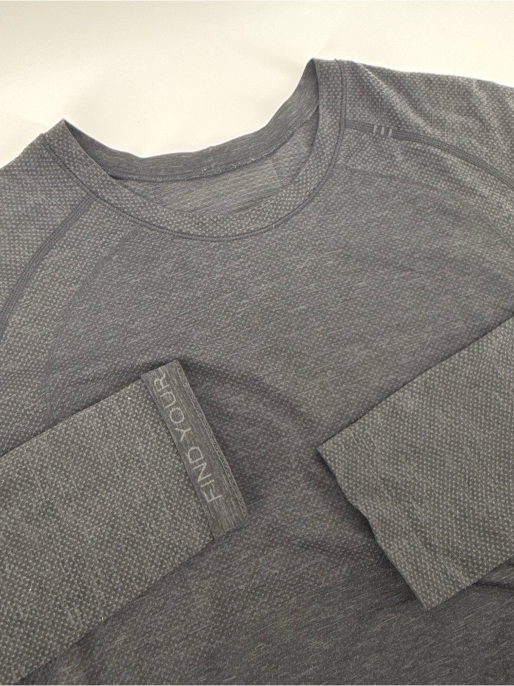Lululemon Metal Vent Shirt Mens S Gray Long Sleeve Lightweight Athletic